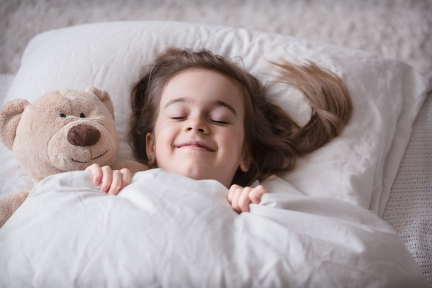 Peut-on laisser tout le temps son doudou à bébé ?