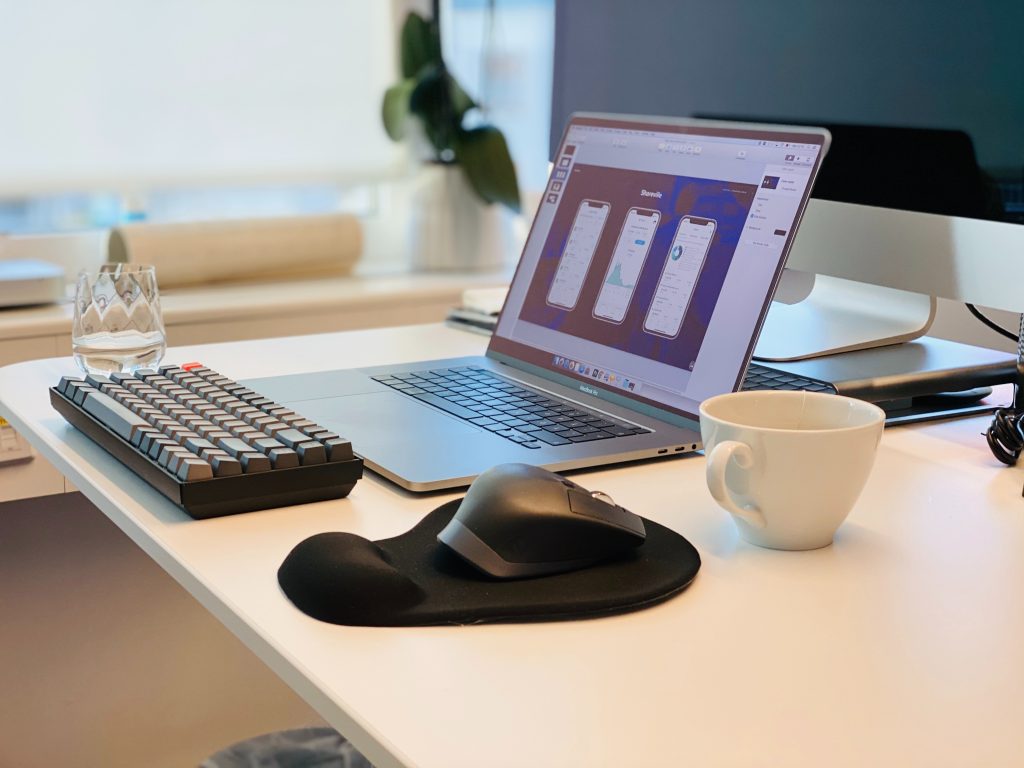 Choisir la bonne matière pour votre tapis d&rsquo;ordinateur gamer : nos conseils